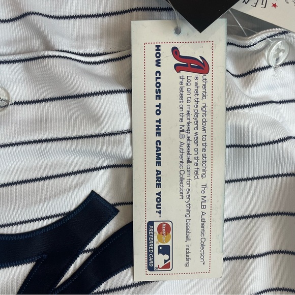 Jeter Jersey - Picture 2 of 4